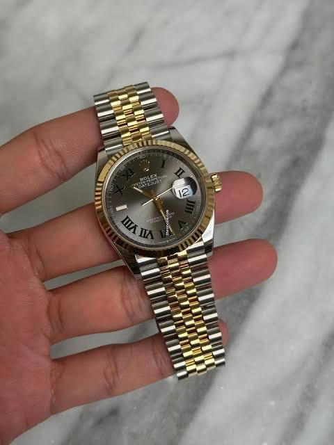 Rolex oyster perpetual in oyster steel